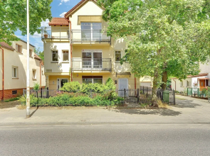 By the sea - Nadmorski by Renters