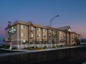 Microtel Inn & Suites by Wyndham Wheeler Ridge