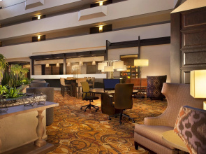 Sheraton Minneapolis West Hotel