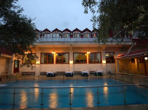 Yaman Hotel