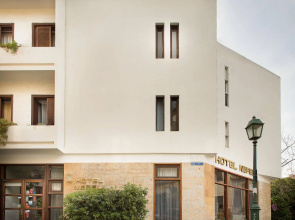 Nefeli Hotel