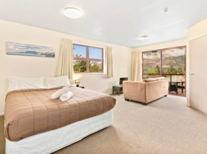 Shotover Lodge
