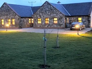 Riverbend Lodge B & B