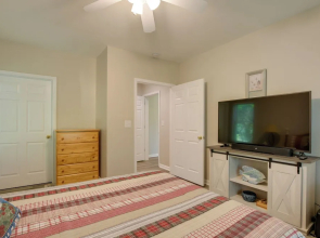 Lake Hartwell Vacation Rental w/ Dock & Hot Tub!