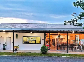 Blue Moon Boutique Resort