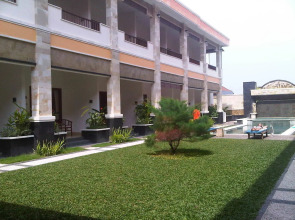 Grand City Inn
