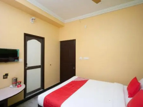 OYO 26746 Sruthi Residency