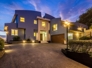 Ocean View Self-contained Apartment