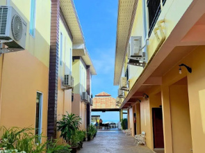 Chom By The Sea