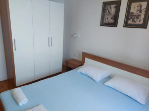 Sreca - 10m From the sea - A2