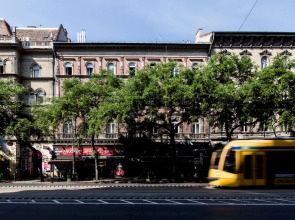 Erzsebet 52 Apartment