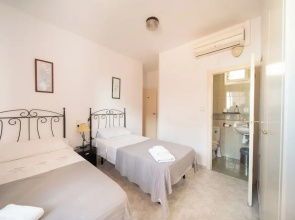 Sitges Beach Hostal