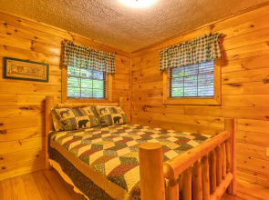 Secret Hideaway #195 by Aunt Bug's Cabin Rentals