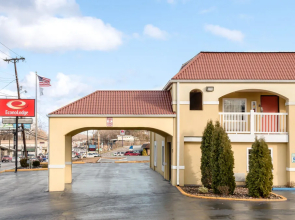 Econo Lodge Huntington - Barboursville University Area