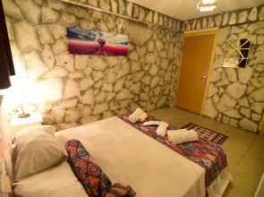Alaçatı Mor Salkım Konağı