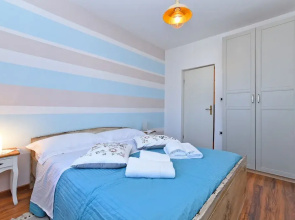 Apartment 1561