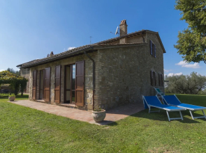 6 Bedrooms Umbrian farmhouse