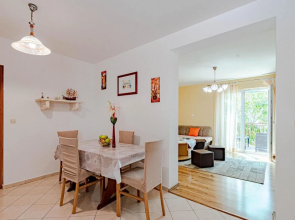 Awesome Apartment in Orebic With 2 Bedrooms and Wifi