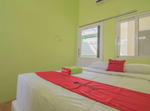 Wisma Syariah Melon Paska by RedDoorz