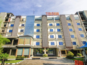 OYO 1153 Tiga Dara Hotel & Resort Syariah