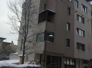 AZZA Aparthotel