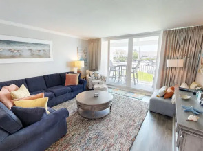 Shoreline Towers 3025 2 Bedroom Condo