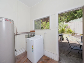 Box Beach Retreat, 29 Essendene Road,