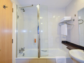 Premier Inn Abu Dhabi Capital Centre