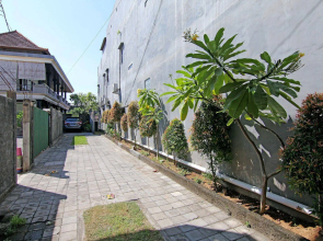 Gong Corner Guest House 2
