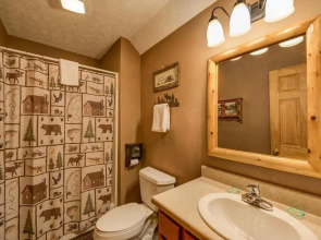 The Moose is Loose, 4 Bedrooms, Mountain View, Hot Tub, Sleeps 10