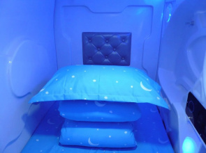 You Wo capsule Hostel