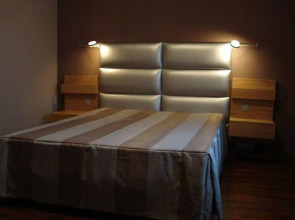 Home & Travel Apartments