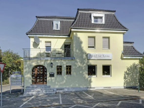 Zur Krone Garni-Hotel