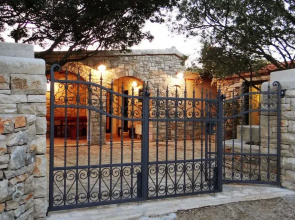 Stone House San Pelegrin