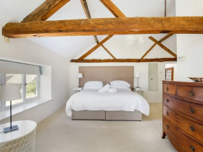 Rustic Cotswolds Farmhouse by Burford