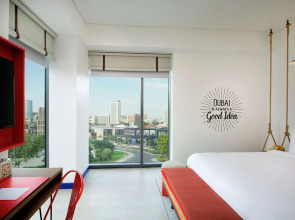 Hampton by Hilton Dubai Al Seef 