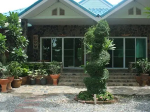 Samchook Resort