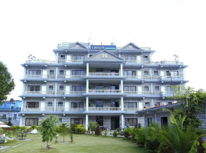 Hotel Crown Himalayas