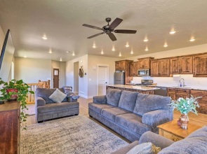 Stunning Adobe Home Overlooking Silver Reef