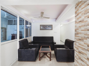 SPOT ON 73685 Hotel Sri Hari