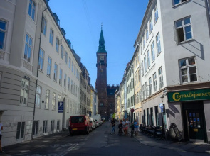 Lovely Studio Apartment Close to Tivoli Park
