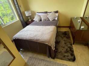 2-bed Apartment Drax Hall Ocho Rios AC and Wifi