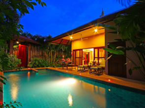 Villa Raya Private Pool Villas Resort
