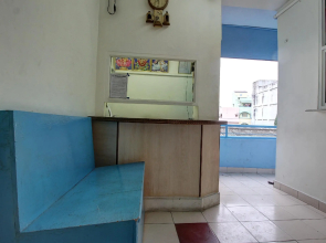 SPOT ON 43676 Sri Om Muruga Lodge