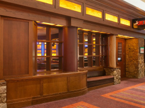 Harrah's Council Bluffs – A Caesars Rewards Destination