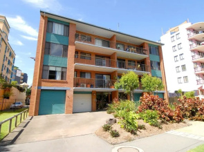 Coronado 9 Apartment