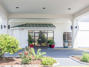 Motel 6 Waycross GA
