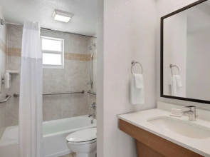 Spark by Hilton Ormond Beach Oceanfront