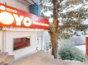 1 BR Boutique stay in Gandhi chowk, Dalhousie, by GuestHouser (2DC3)