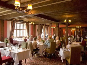 Bull Hotel